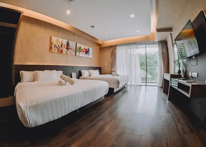 Aeropod Cactus Rail Suite With Balcony - Kota Kinabalu