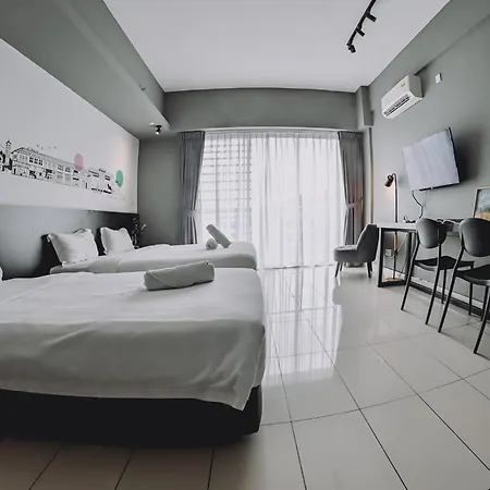 Aeropod Cactus Rail Suite With Balcony - Kota Kinabalu Room photo