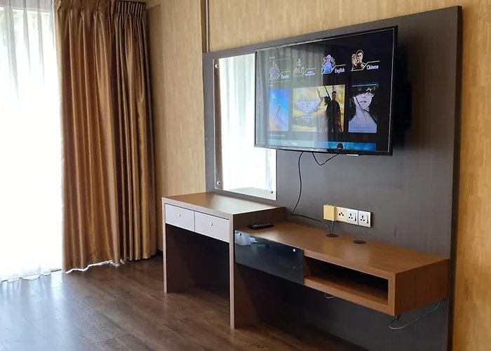 Aeropod Cactus Rail Suite With Balcony - Kota Kinabalu