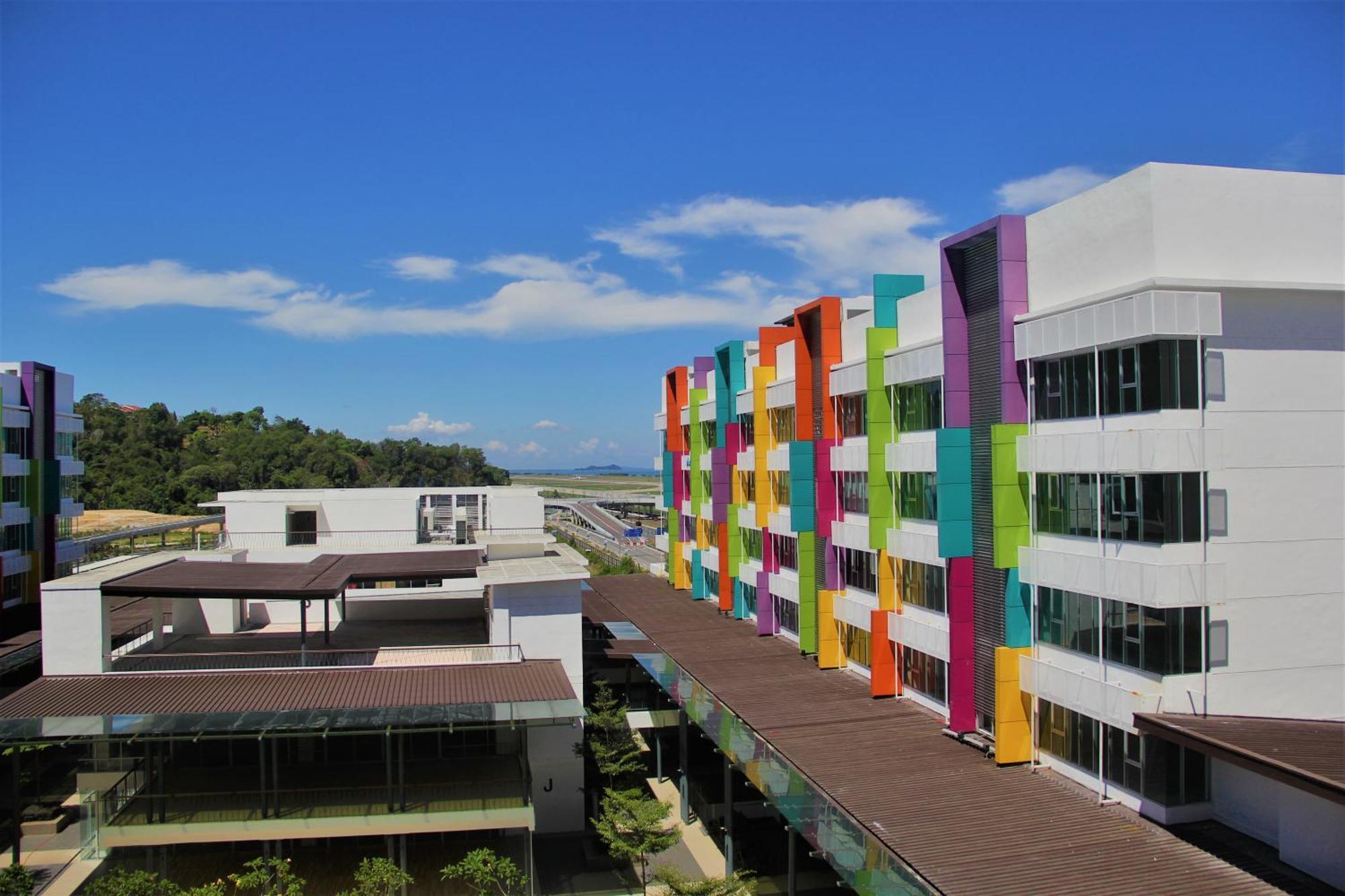 Aeropod Cactus Rail With Balcony - Kota Kinabalu